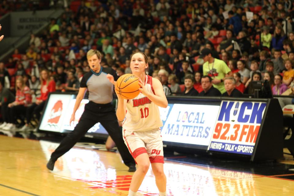 Drury guard Allie Clevenger (Jr., Clever, Mo.)