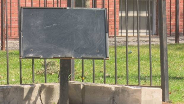 The pedestal in Mary E. Bibb Park where the plaque honouring Mary E. Bibb and her husband Henry was once displayed. (Sanjay Maru/CBC - image credit)