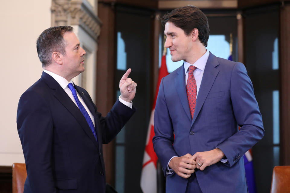 Canada's Prime Minister Justin Trudeau talks with Alberta Premier Jason Kenney during a meeting in Trudeau's office on Parliament Hill in Ottawa, Ontario, Canada, May 2, 2019. REUTERS/Chris Wattie