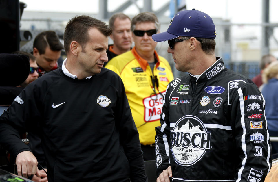 Kevin Harvick (R) and Rodney Childers are one of the best driver-crew chief tandems in the Cup Series. (Getty Images)