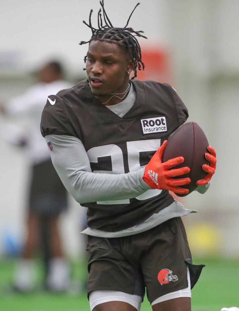 Cleveland Browns Demetric Felton Jr. hauls in a pass during training camp on Wednesday, July 27, 2022 in Berea.