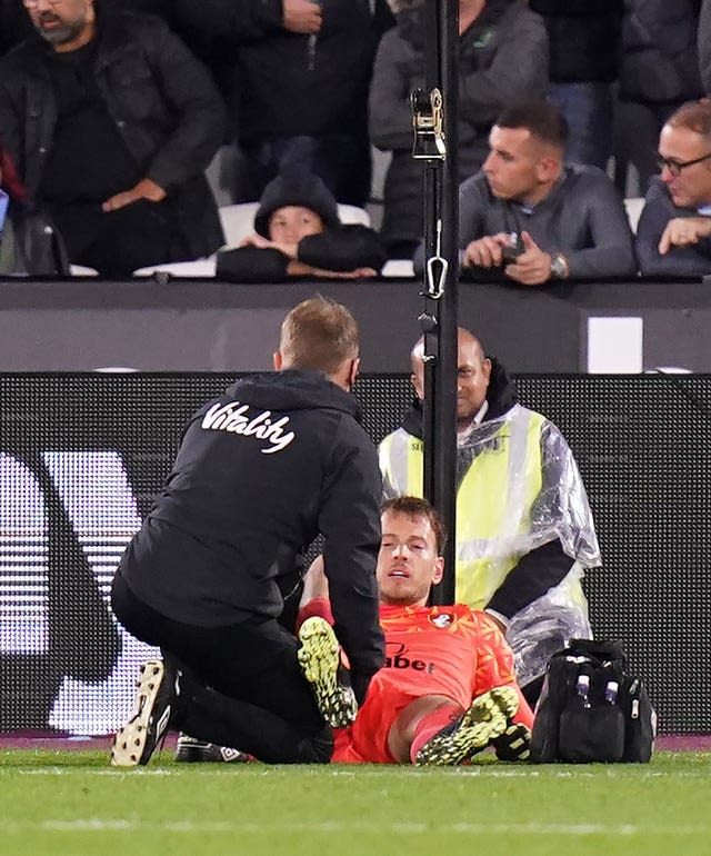 Bournemouth goalkeeper Neto