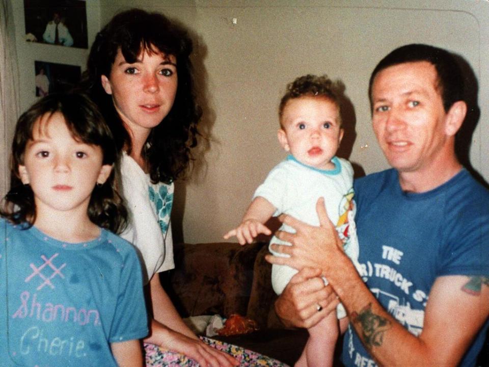 Undated photo of murder victim Toni Tiki with former de facto partner Paul Hinds & children Shannon (7) & Michael (3), Toni found in Maroubra bushland 05/01/96, believed killed while using bush track after attending New Year's Eve party at South Maroubra Surf Club.   \nHind/fam  \nTiki/fam                   \nNew South Wales (NSW) / Crime / Murder