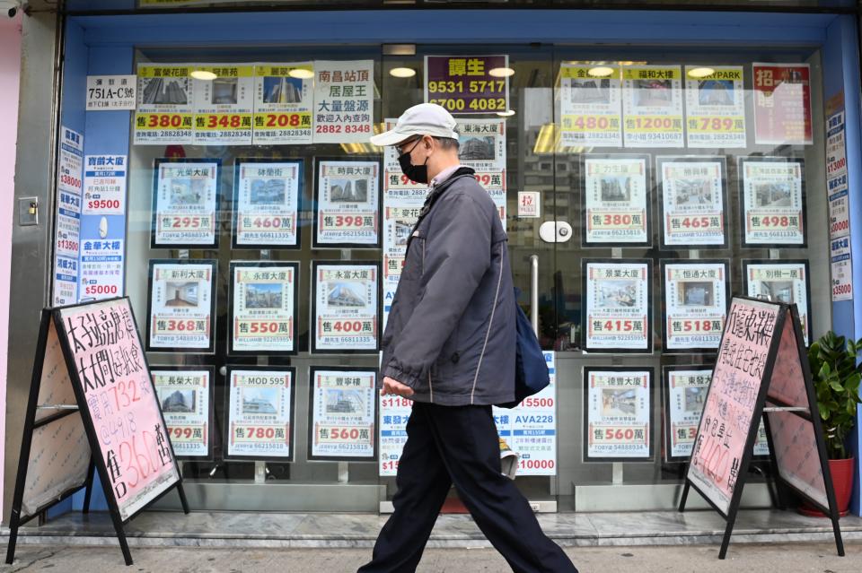 量升價反跌，樓市逃生門徐徐關上？ (PETER PARKS/AFP via Getty Images)