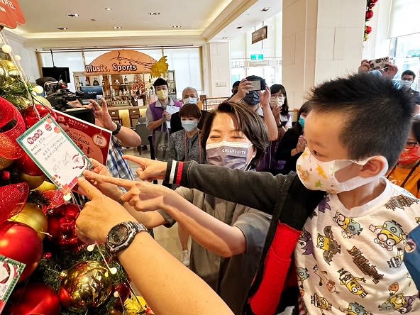 耐斯王子飯店聖誕心願卡起跑　各界圓孩童夢