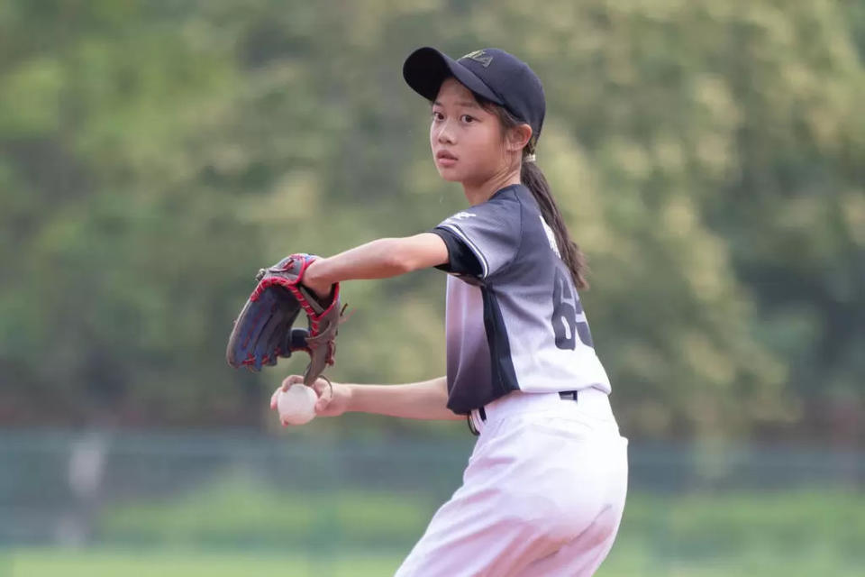火星小子六年級女將陳宥涵升國中加入女壘隊。大會提供