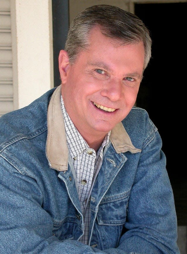 Dwayne Hickman, star of TV's "The Many Loves of Dobie Gillis," has died at 87.