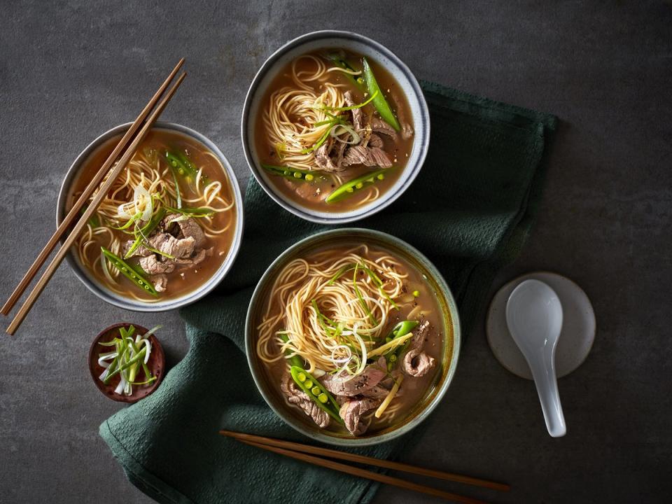 This beefy ramen recipe is ready in just 20 minutes (Tesco)