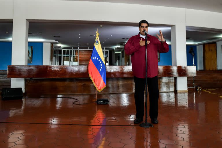 Presidente Venezuela Nicolás Maduro, aeropuerto Simón Bolívar, Maiquetia, Venezuela, Unasur