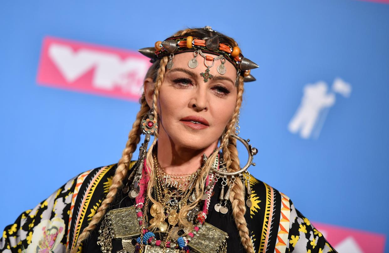 Madonna poses at the 2018 MTV Video Music Awards. (Getty Images)