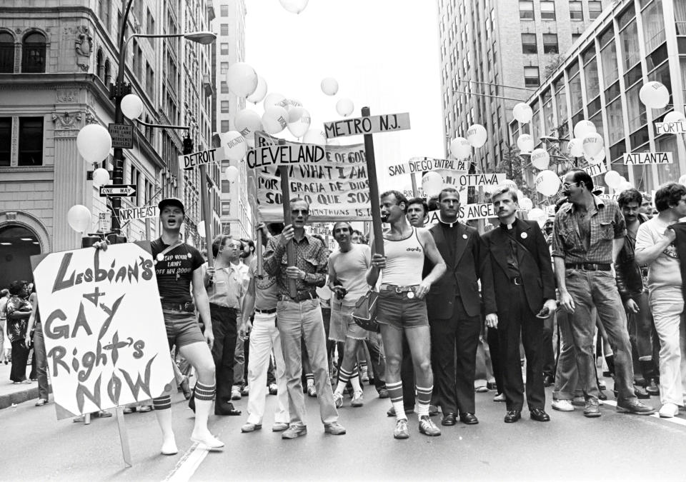 NEW YORK, NY - CIRCA 1980: Gay Pride demonstration circa 1980 in New York City. (Photo by Arpadi/IMAGES/Getty Images)