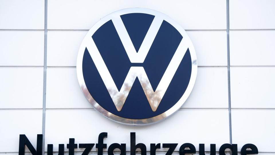 Die VW-Sparte der leichten Nutzfahrzeuge soll so schnell wie möglich wieder hochgefahren werden, sofern es die Corona-Lage zulässt.