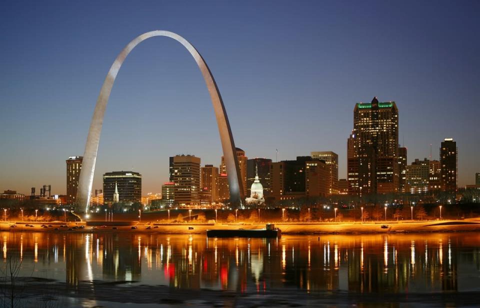 25. St. Louis, Missouri. Percentage without health insurance: 10.4%. Percentage that is food-insecure: 6.1%. Obesity rate: 33.2%. 2014 unemployment rate: 6.3%.