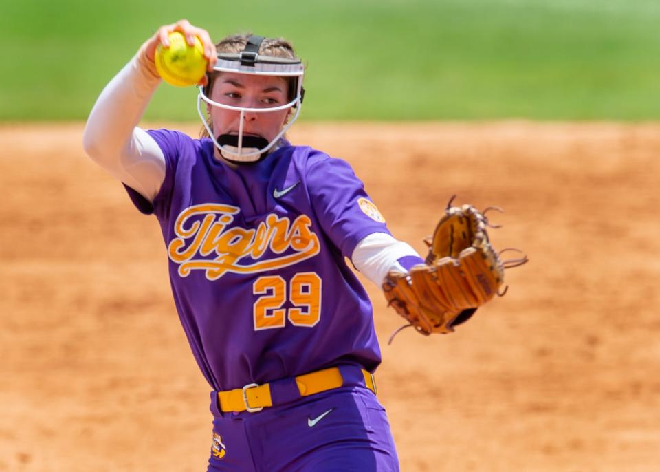 Sydney Berzon 29 in the circle as The Louisiana Ragin' Cajuns take on LSU in game 3 of the NCAA Regional Tournament. Saturday, May 20, 2023.