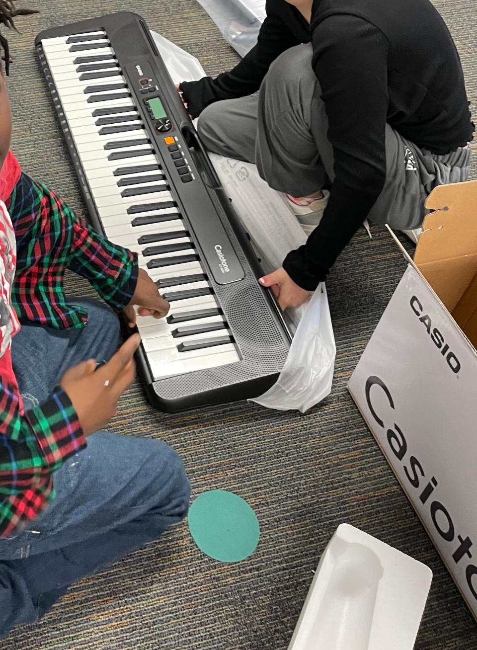 After a three-year fundraising campaign, The Foundation for Palm Springs Unified School District has obtained 300 Casio CT-S200 keyboards for every elementary school music classroom districtwide.