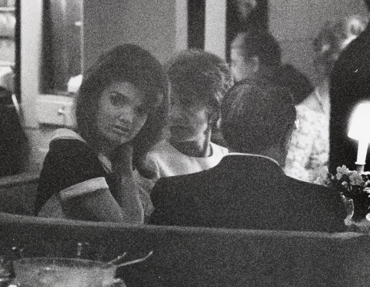 jackie kennedy onassis and aristotle onassis at la cote basque june 1, 1979