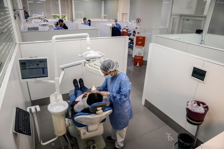 En la guardia odontológica del hospital universitario se resuelven en el momento consultas por dolor, caras hinchadas o hemorragias