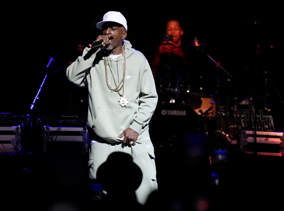 Rakim's signature flow was on display Thursday night at Andrew J. Brady Music Center.