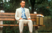 Tom Hanks a charmé le public en 1994 dans le rôle-titre de "Forrest Gump" et le drame sur un homme avec un faible QI repensant à sa jeunesse est maintenant considéré comme un long métrage culte. Selon Entertainment Weekly, Tom a reçu un salaire de 60 millions de dollars.