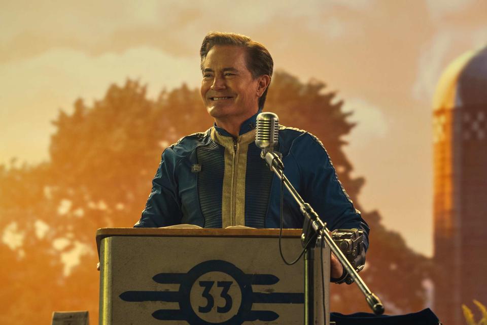 <p>Prime Video</p> Kyle MacLachlan as Overseer Hank in 