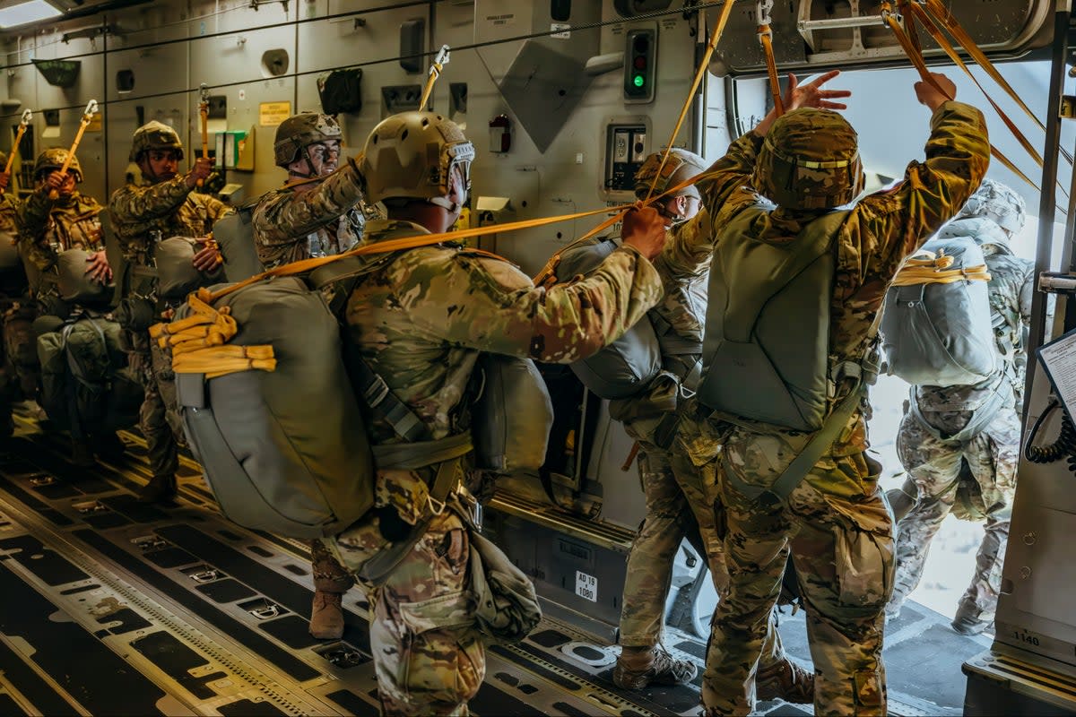 British and American airborne paratroopers jump out of the C17 (Cpl Aaron J Stone)