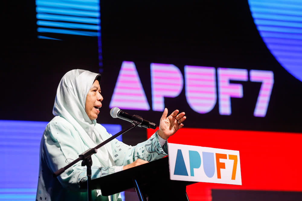 Housing and Local Government Minister Zuraida Kamaruddin delivers her speech during the closing ceremony of the 7th Asia-Pacific Urban Forum in Bayan Lepas October 17, 2019. — Picture by Sayuti Zainudin