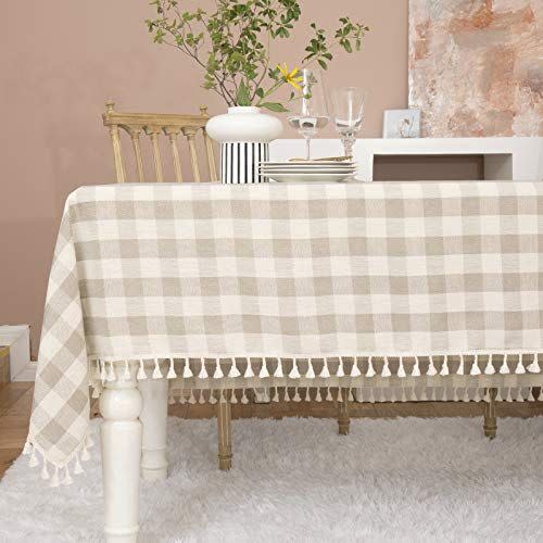 19) Farmhouse Checkered Tablecloth