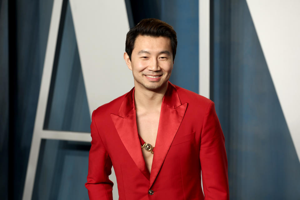 BEVERLY HILLS, CALIFORNIA - MARCH 27: Simu Liu attends the 2022 Vanity Fair Oscar Party hosted by Radhika Jones at Wallis Annenberg Center for the Performing Arts on March 27, 2022 in Beverly Hills, California. (Photo by Arturo Holmes/FilmMagic)