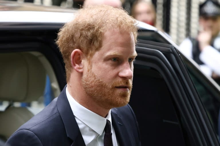 Prinz Harry ist mit einem Berufungsantrag gegen eine Verringerung seines Polizeischutzes bei Großbritannien-Besuchen gescheitert. Der jüngste Sohn des britischen Königs Charles III. habe seinen ersten Versuch, gegen die Gerichtsentscheidung Berufung einzulegen, verloren, erklärte ein Gerichtssprecher. (HENRY NICHOLLS)