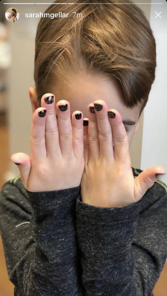 Rocky shows off his manicure. (Photo: Instagram/Sarah Michelle Gellar)