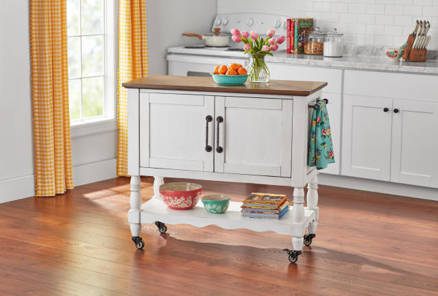 The Pioneer Woman Just Launched a New Furniture Line at Walmart