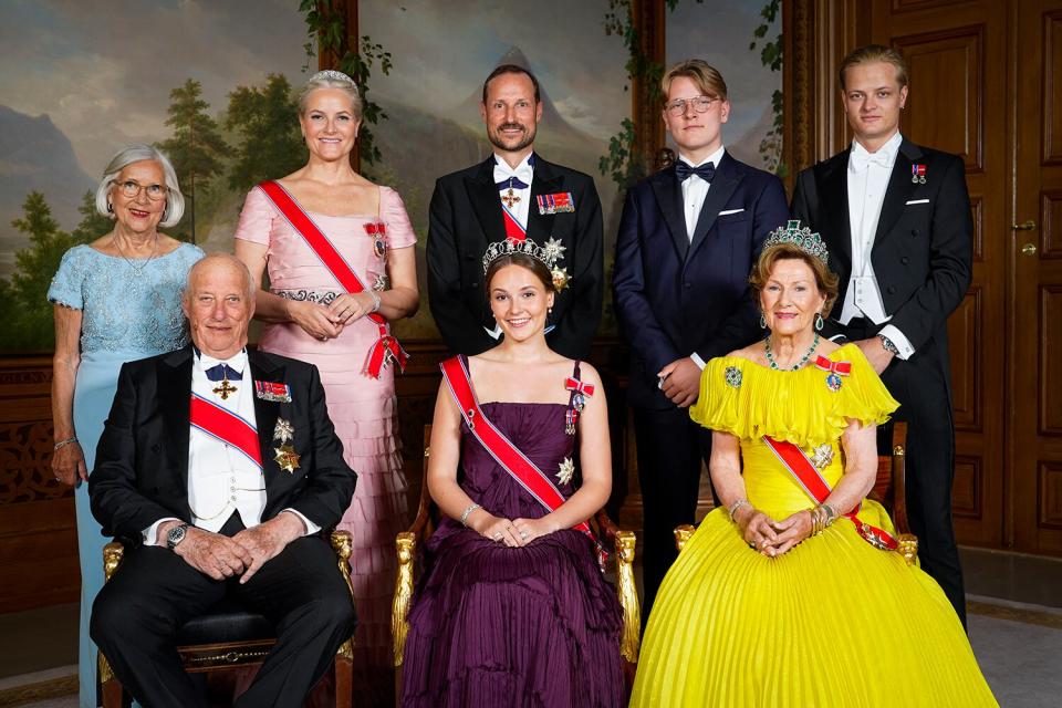 Norway's Princess Ingrid Alexandra (front C) poses for a family photo with (front L and R) Norway's King Harald V and Norway's Queen Sonja and (back LtoR) Marit Tjessem, Norway's Crown Princess Mette-Marit, Norway's Crown Prince Haakon, Norway's Prince Sverre Magnus and Marius Borg Hoiby on the occasion of a gala dinner for her 18th birthday in Oslo on June 17, 2022. - Princess Ingrid Alexandra turned 18 on January 21, 2022.