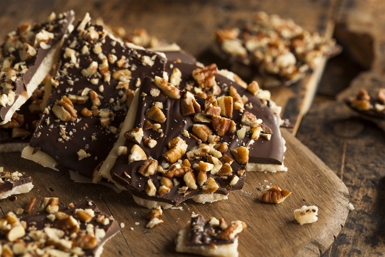 chocolate pecan candy