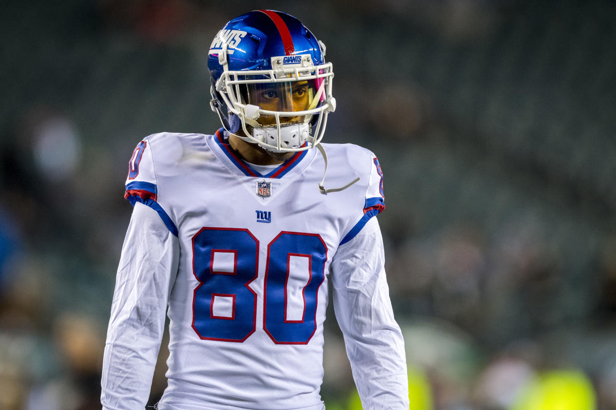 NY Giants All Blue Uniform, Victor Cruz