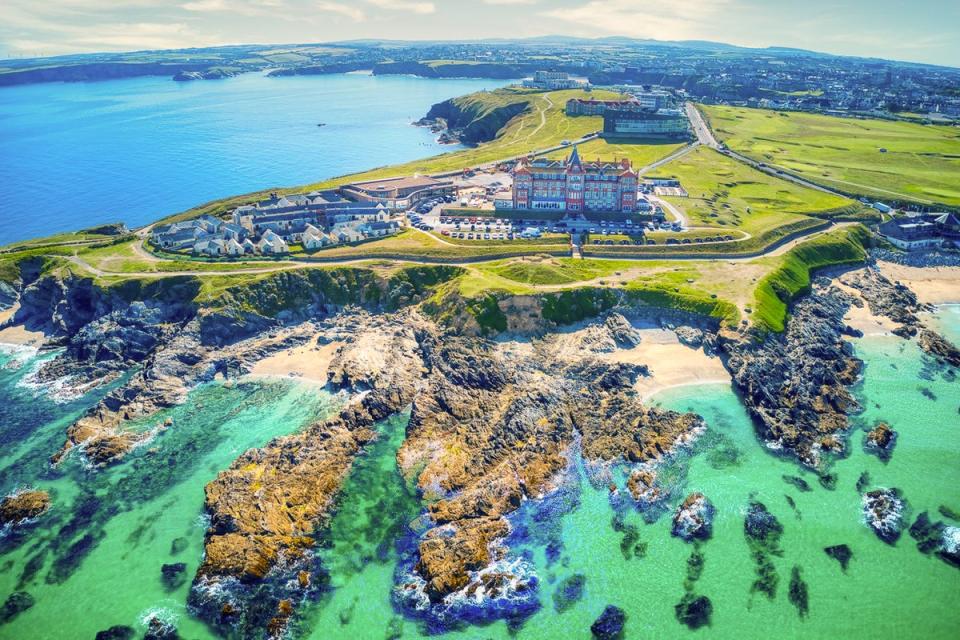 A clifftop coronation escape at The Headland (The Headland)