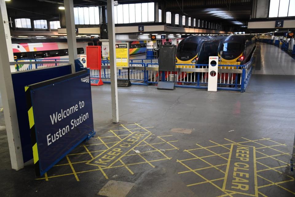 Euston Station (Jeremy Selwyn)