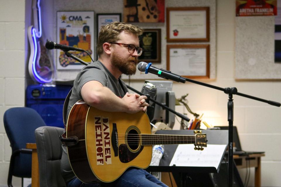 Daniel Neihoff, an emerging singer/songwriter from Paducah, Kentucky, played some of his original songs and gave insight to Salina South Middle School students about his journey in music.