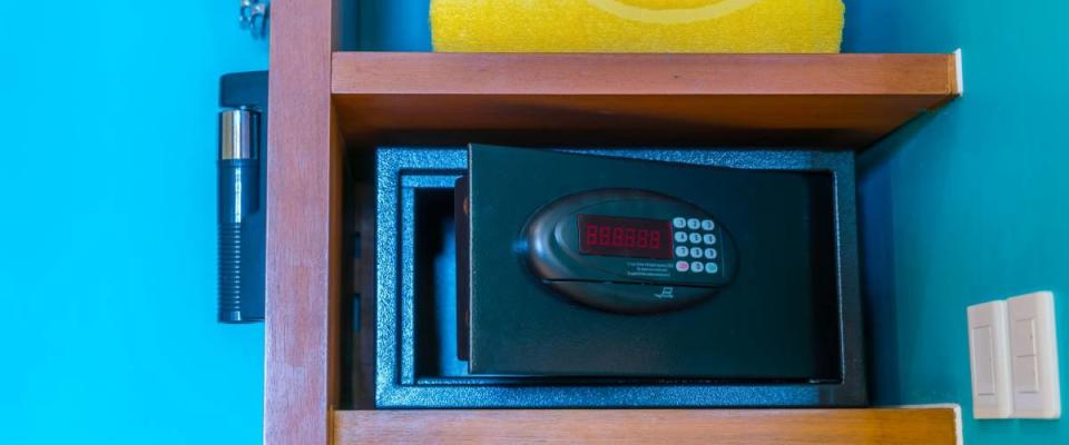 If your hotel room is robbed, your credit card may reimburse your loss