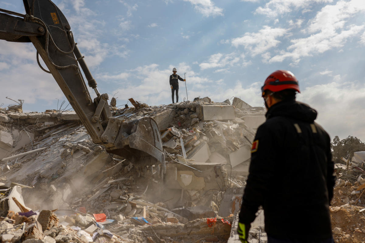 The Turkey Earthquake is the 6th largest natural disaster in this century. The search and rescue team is exhausted and sleeps in the ruins. The video reveals that the rescue mission is temporarily over. Reconstruction work starts.