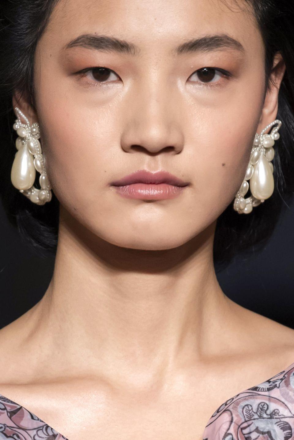 5) Dramatic Pearl Earrings