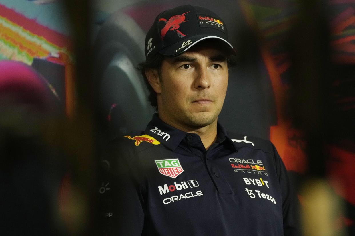 Checo Pérez durante una conferencia de prensa. (AP Photo/Luca Bruno)