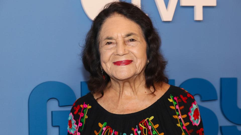 dolores huerta smiling and looking forward for a photograph