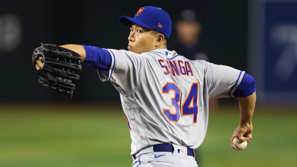 Jul 5, 2023; Phoenix, Arizona, USA; New York Mets pitcher Kodai Senga in the first inning against the Arizona Diamondbacks at Chase Field.