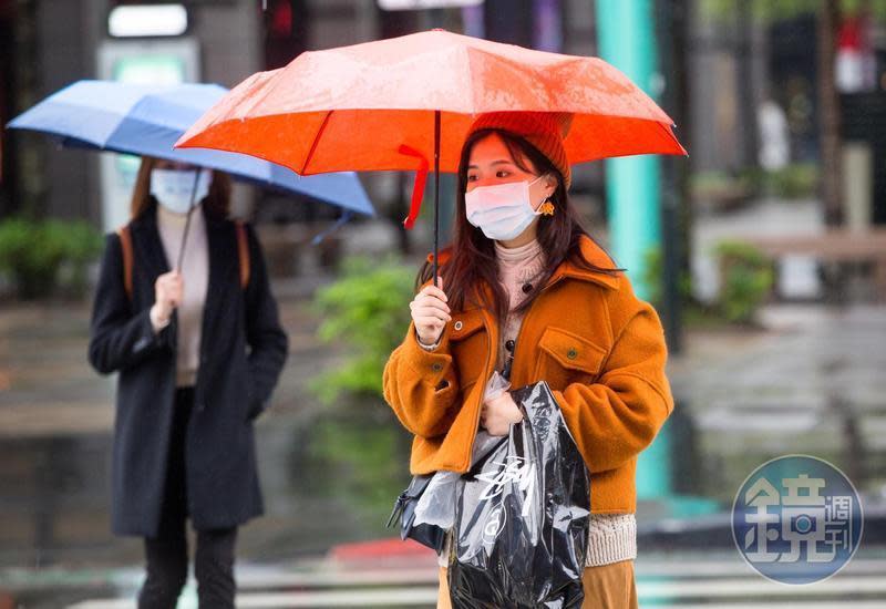 氣象局發布3縣市大雨特報，下週三有較強冷空氣南下。（本刊資料照）