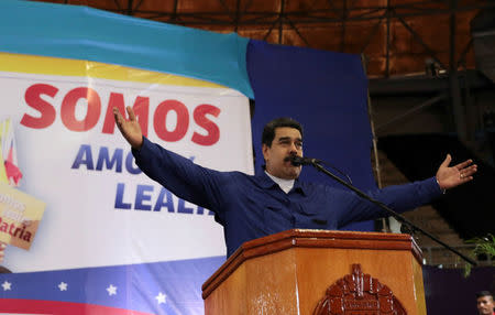 Venezuela's President Nicolas Maduro speaks during an event with supporters in La Guaira, Venezuela November 16, 2017. Miraflores Palace/Handout via REUTERS