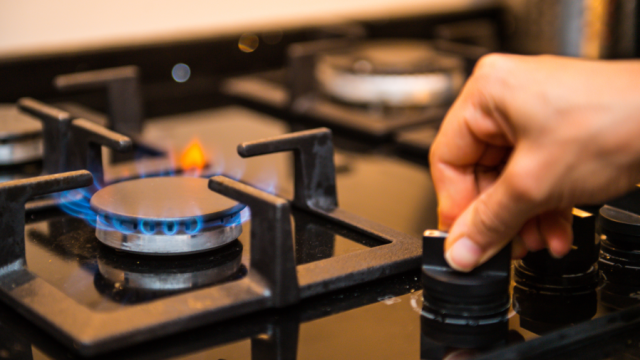 Gas stoves raise indoor levels of cancer-causing benzene, study finds