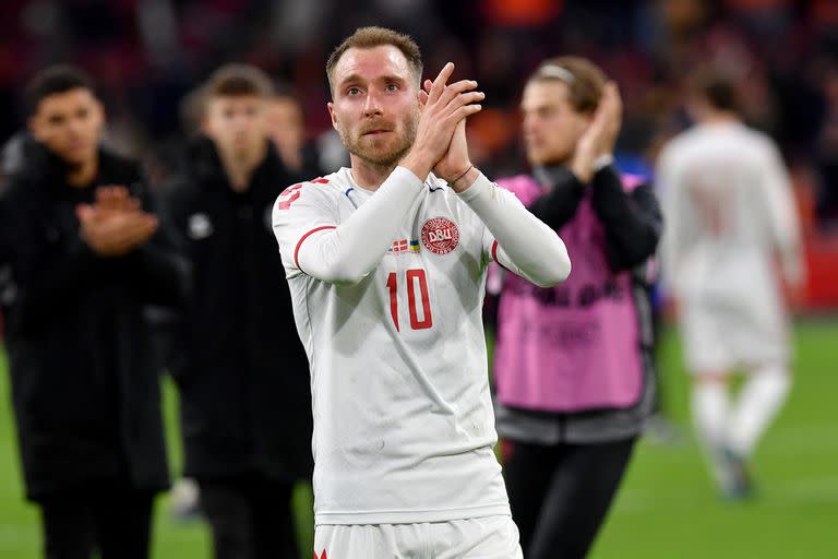 Christian Eriksen agradece a los hinchas por el cariño recibido durante el partido amistoso que disputó este sábado con su selección, Dinamarca, ante Países Bajos, en Ámsterdam