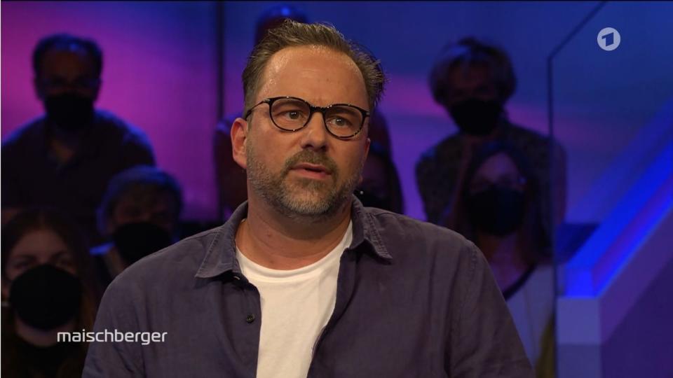 Kurt Krömer berichtete bei "maischberger. die woche" von seinem Leben mit Depressionen. (Bild: ARD)