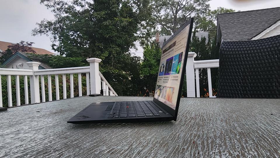 Lenovo ThinkPad X1 Carbon Gen 11