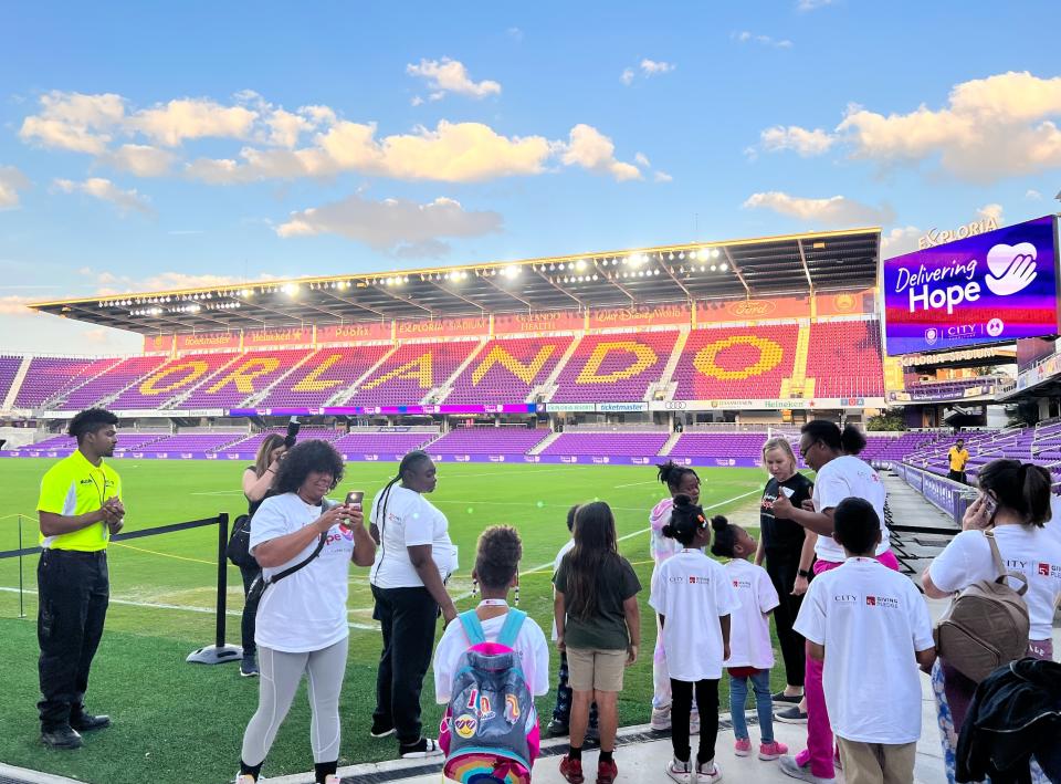 Orlando City and Orlando Pride joined the furniture company to host a giveaway party for families in the community.